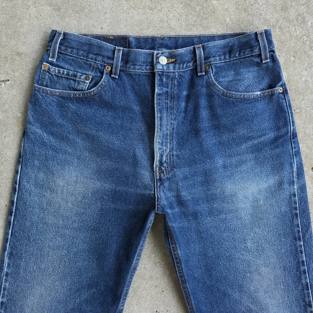 VTG Levis 505 Jeans Size 36x34 Blue Med Wash Straight 90s Y2K Grunge Faded
